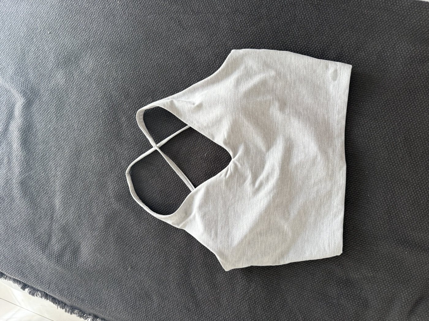 Grey crop, cross back